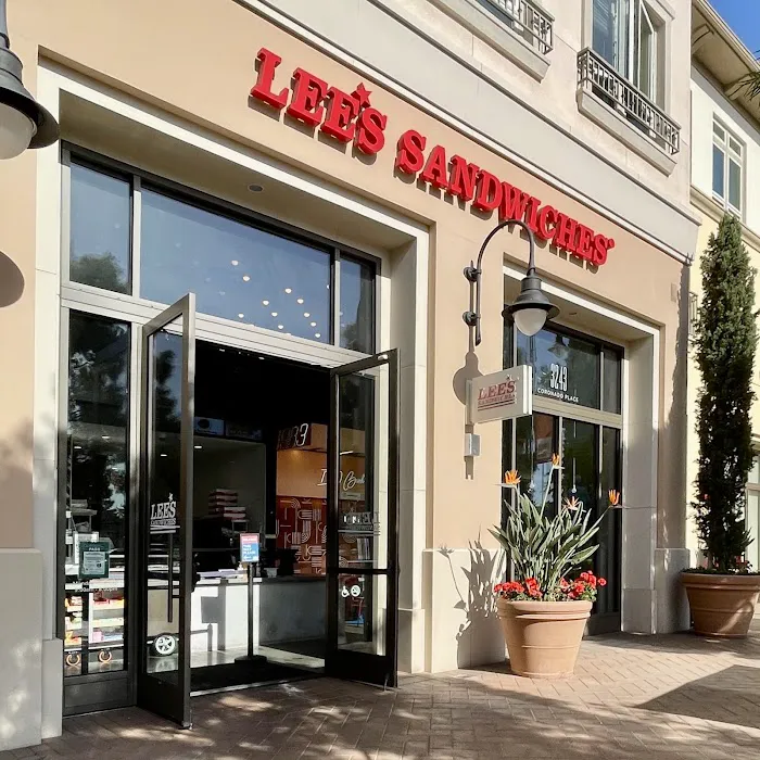 Lee's Sandwiches Picture 7