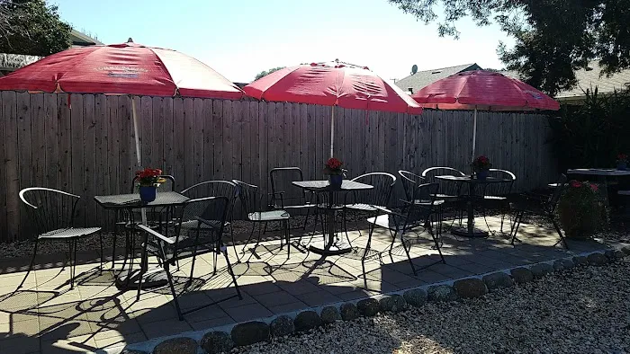 Logan's Big Dawgs Picture 3