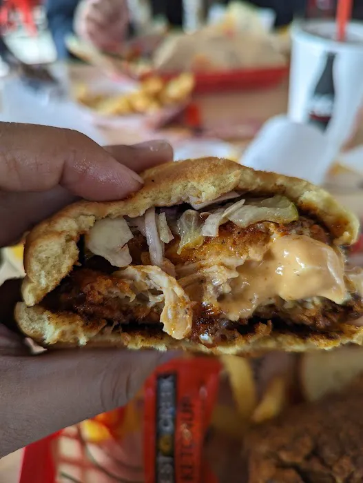 Dave's Hot Chicken Picture 1