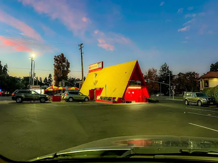 Wienerschnitzel Picture 4