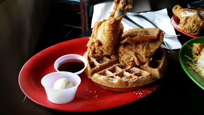 Lillie Mae's House of Soul Food Picture 3