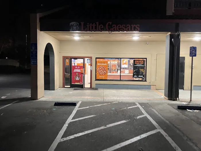 Little Caesars Pizza Picture 4