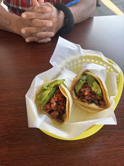 Ricos Tacos Picture 7