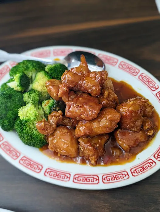 Lee's Kitchen Picture 6