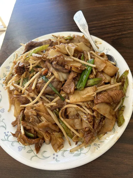 Lee's Kitchen Picture 10