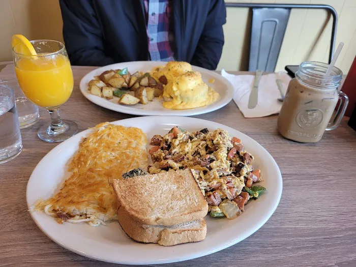 Mikayla's Cafe Picture 6