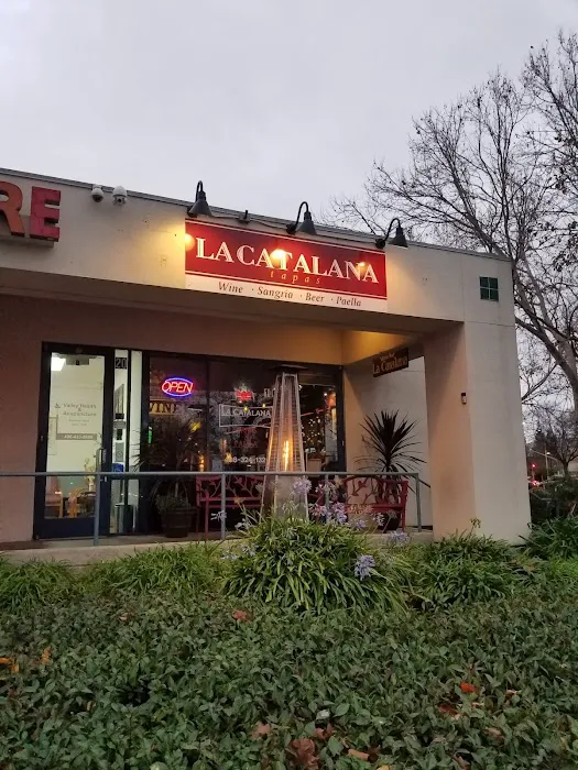 La Catalana Picture 7