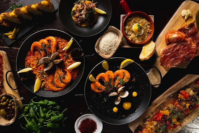 La Catalana Picture 10