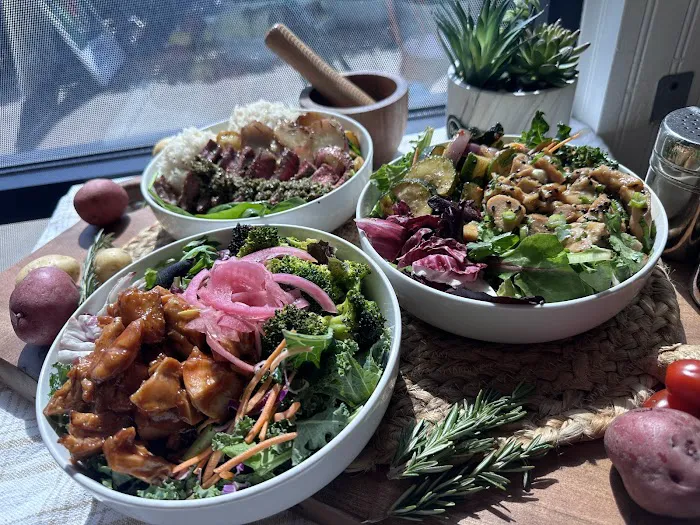 Boltiful Fresh Kitchen Picture 1