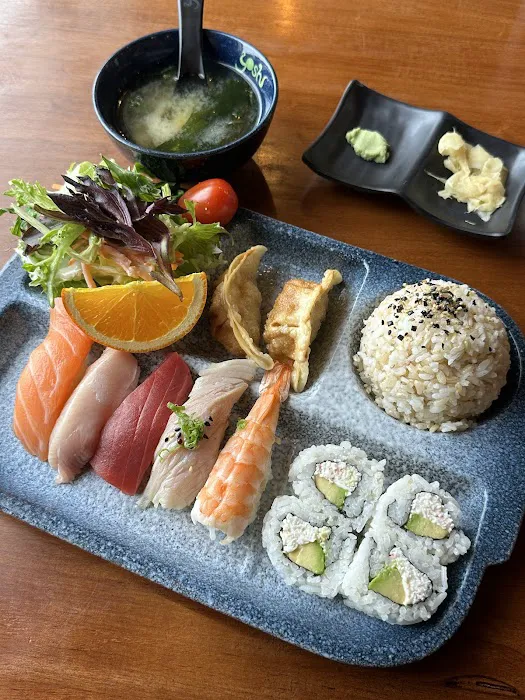 Yoshi sushi Picture 2