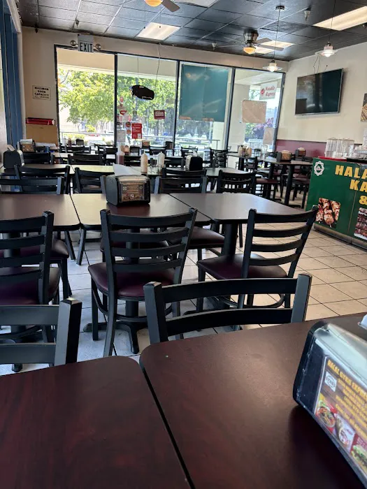 Halal Gyro Express & Kebabs Picture 6