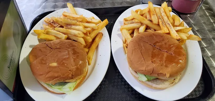 Halal Gyro Express & Kebabs Picture 3