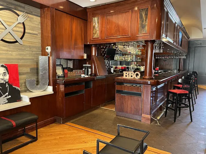 Jackie's Place - North Picture 4