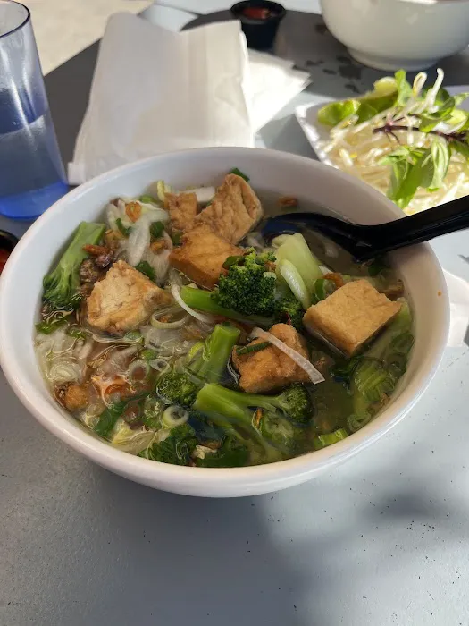 Pho Hoa & Jazen Tea - Mercado Picture 1