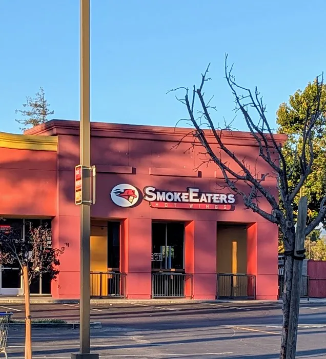 SmokeEaters Hot Wings Picture 10