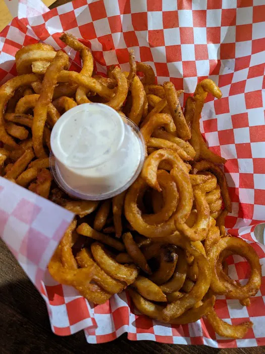 SmokeEaters Hot Wings Picture 8