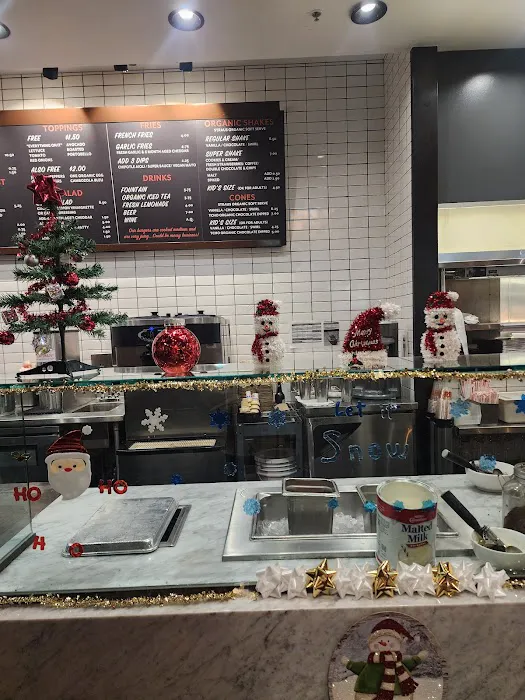 Super Duper Burgers Picture 7