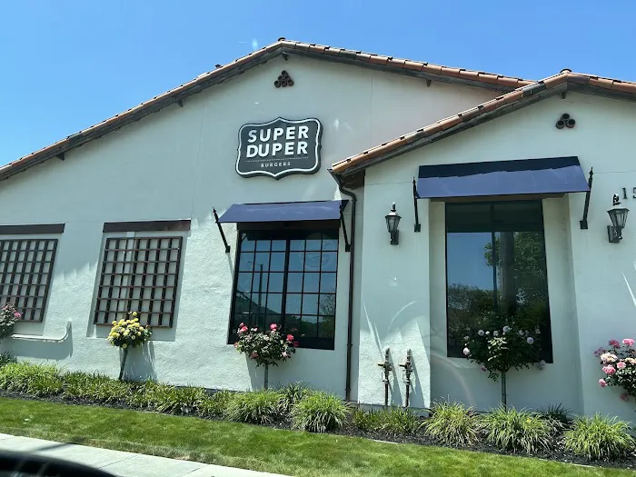 Super Duper Burgers Picture 1