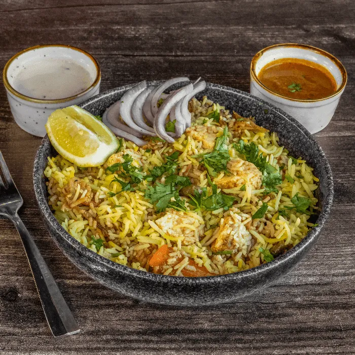 Desi on Demand by Desi Contemporary Picture 2