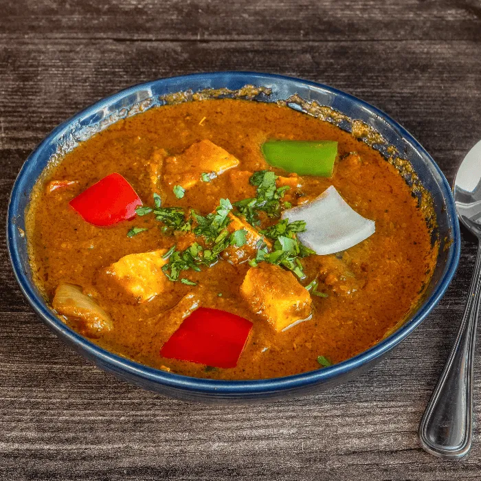 Desi on Demand by Desi Contemporary Picture 4