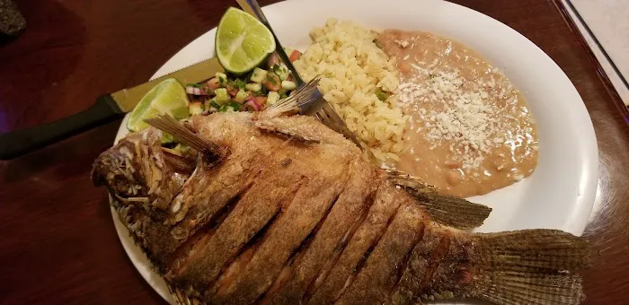 Checo's Restaurant Picture 2