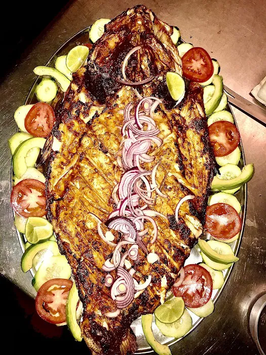 Checo's Restaurant Picture 6