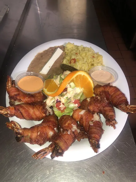 Checo's Restaurant Picture 9