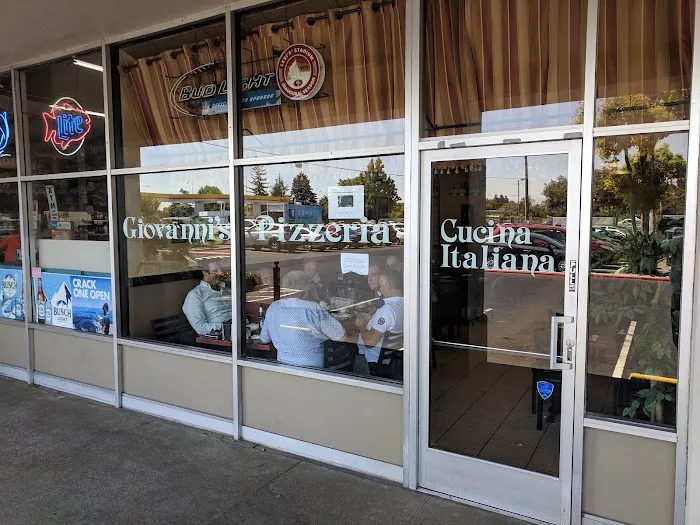 Giovanni's New York Pizzeria Picture 5