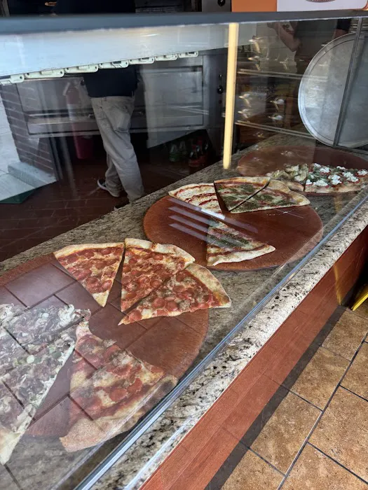 Pizza My Heart Picture 6