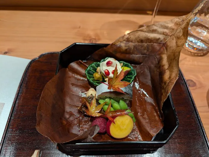 Hashiri Bettei Kaiseki Aoki Picture 1