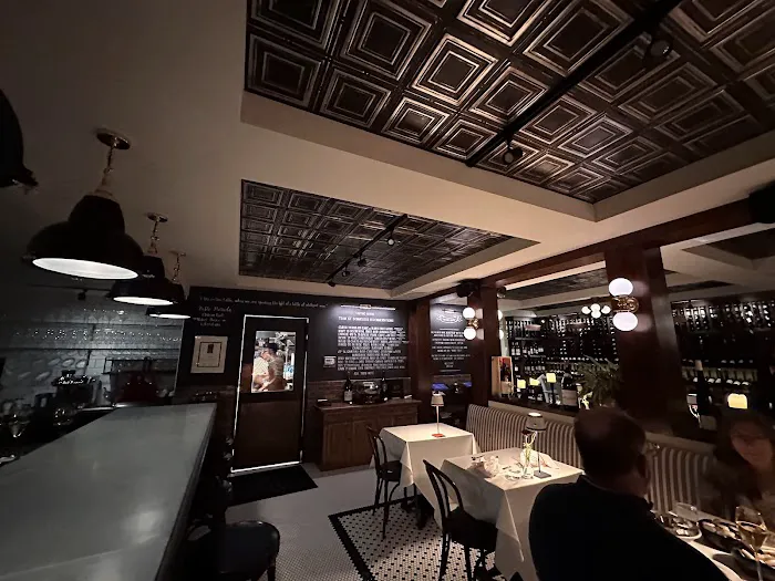 Tasting House Picture 1