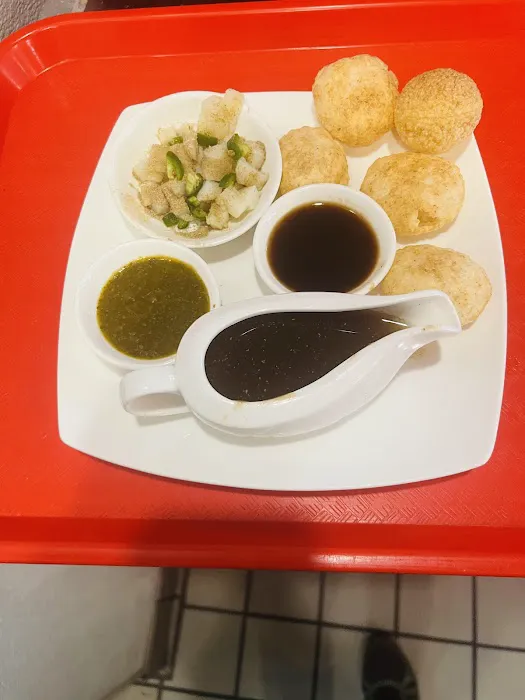 Chaats & Currys | Wrap-Burgers-Curryrittos-Kati roll Picture 10