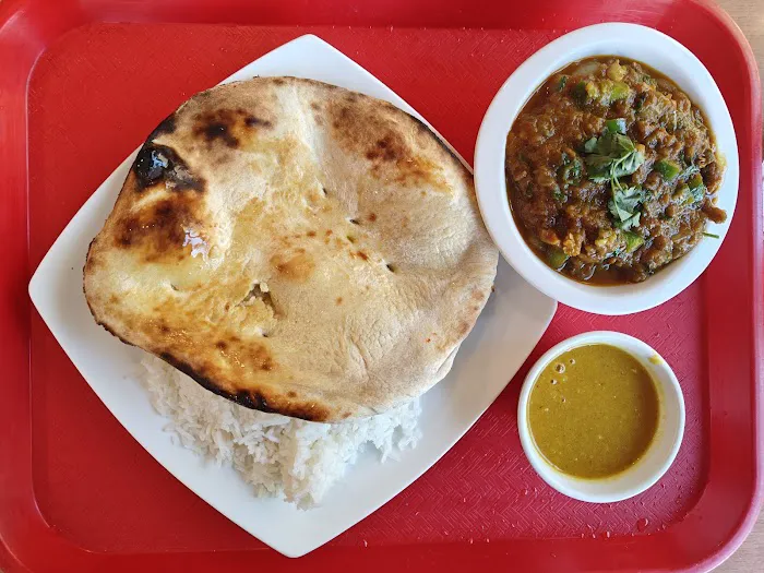 Chaats & Currys | Wrap-Burgers-Curryrittos-Kati roll Picture 2