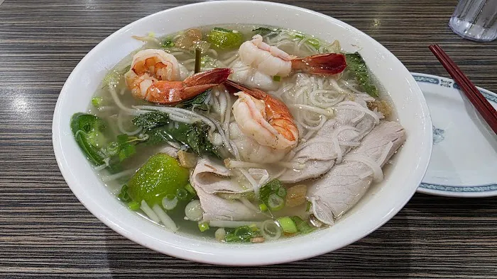 Phở Queen Noodle House Picture 10