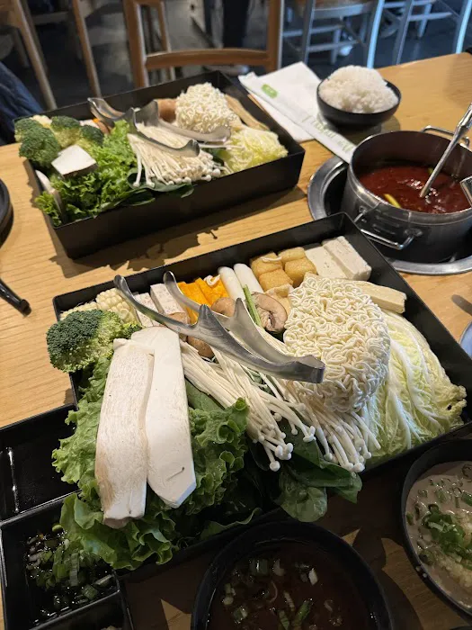 Mumu Hot Pot Picture 3
