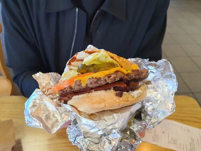 Five Guys Picture 2