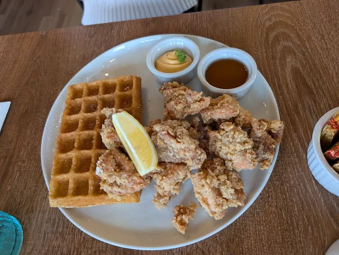 Darla Cafe Picture 2