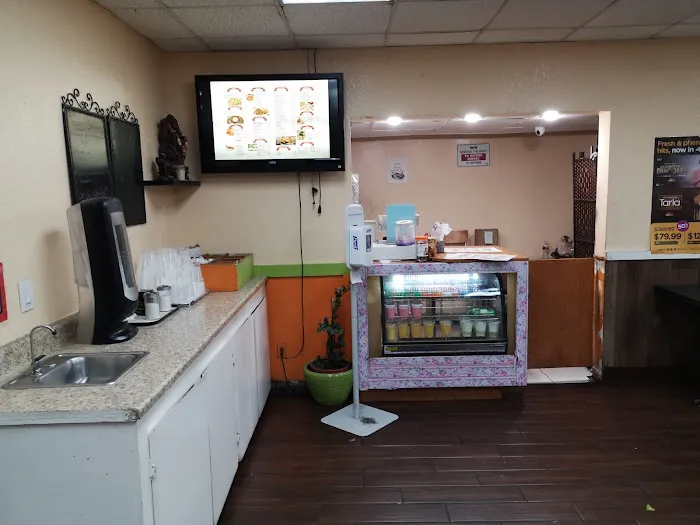 Swathi Tiffins Picture 3