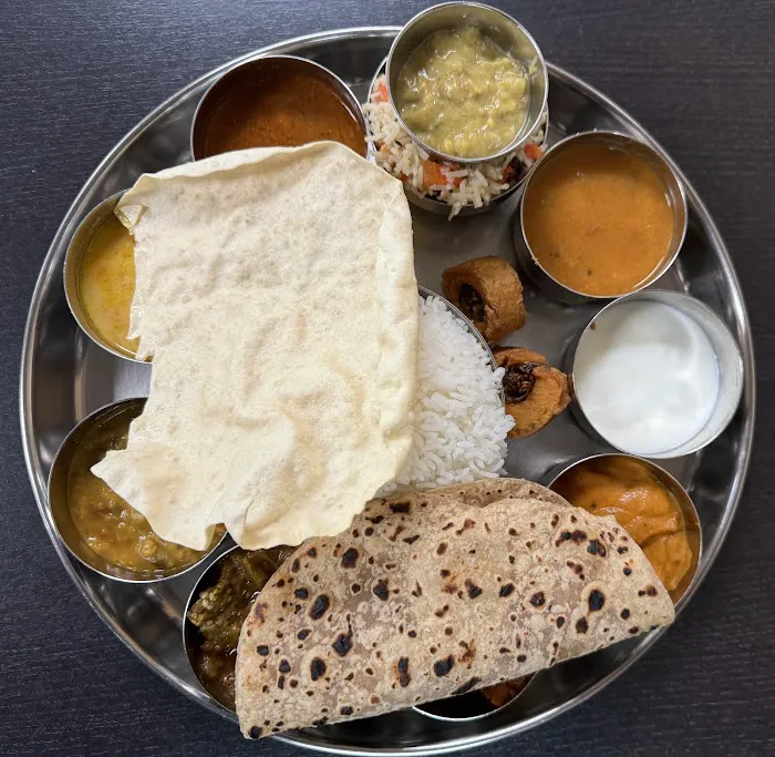 Swathi Tiffins Picture 7