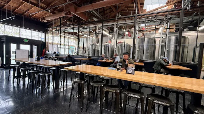 Loma Brewing Company Picture 10