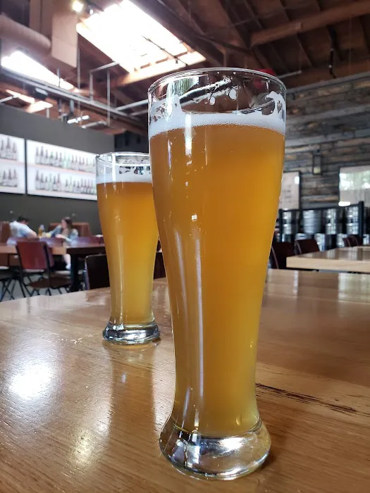 Loma Brewing Company Picture 7