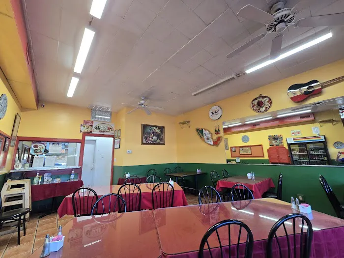 Gloria's Burritos Picture 1