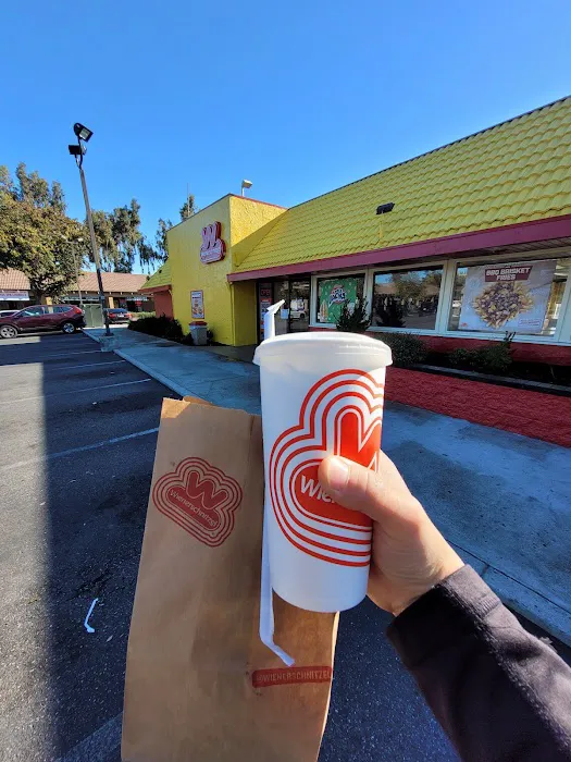 Wienerschnitzel Picture 6