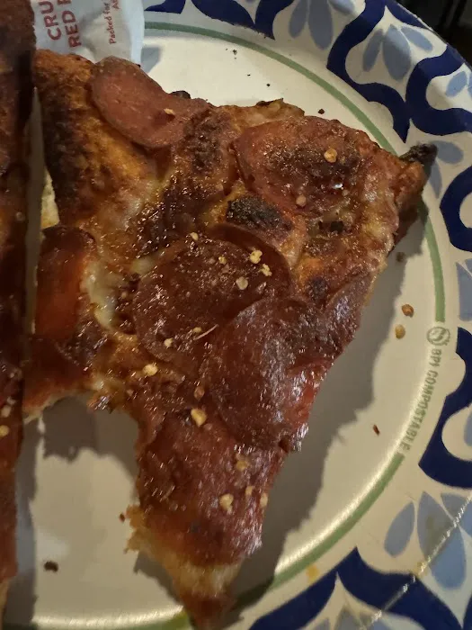 Round Table Pizza Picture 8