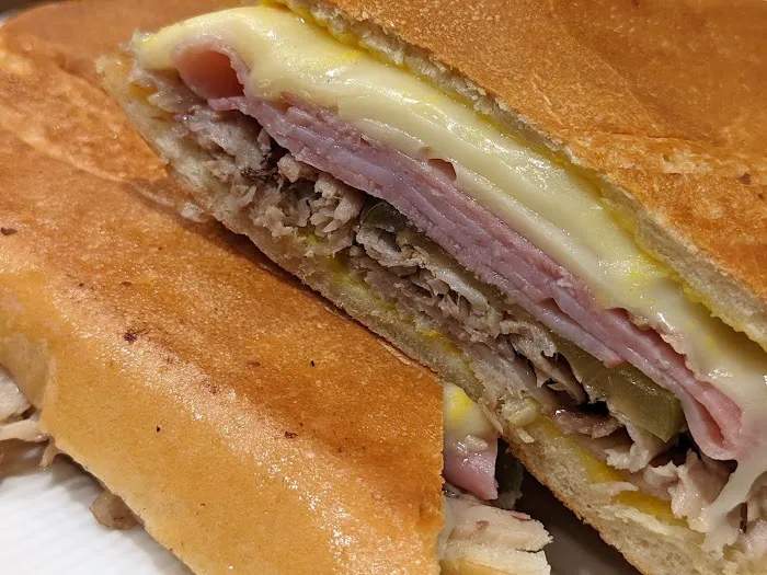 Sevens Bar & Grill Picture 3