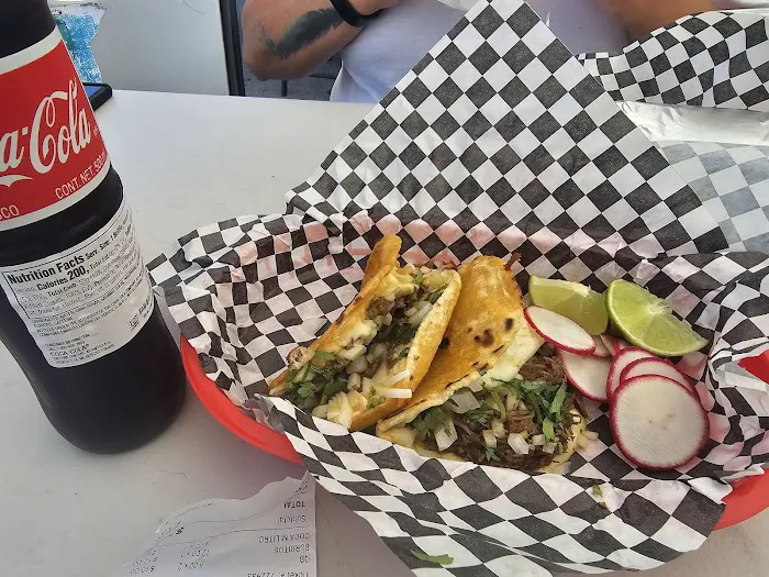 Birrieria Neza Food Truck Picture 8