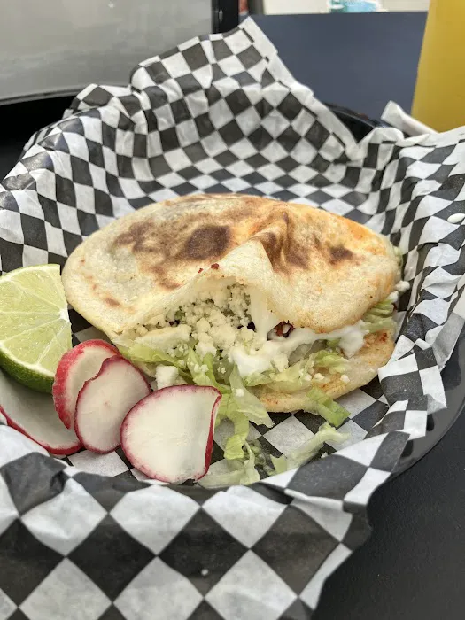 Birrieria Neza Food Truck Picture 4