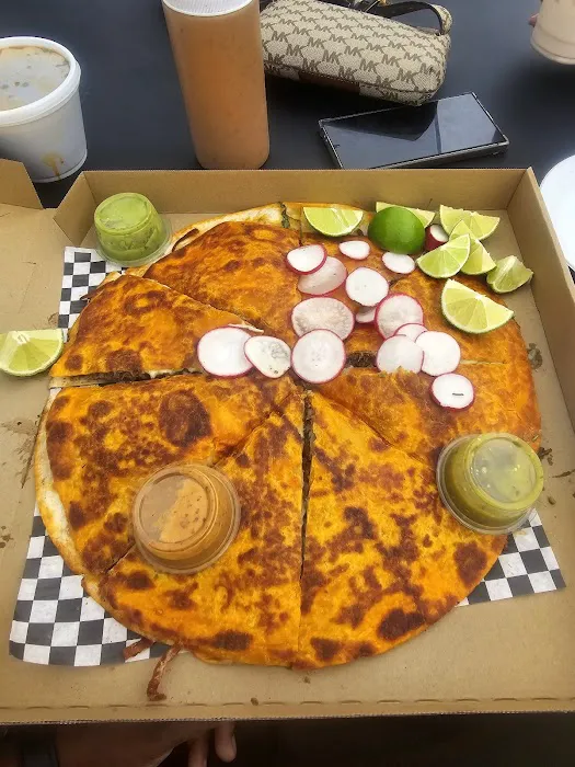 Birrieria Neza Food Truck Picture 3