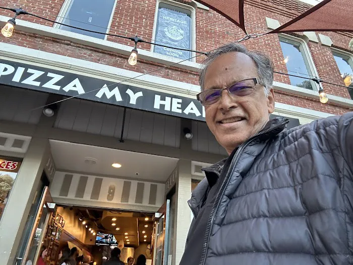 Pizza My Heart Picture 5