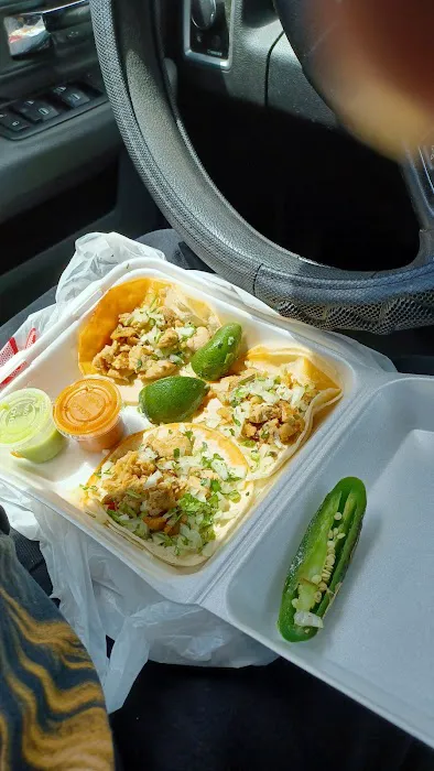 Julie's Food Truck Picture 1